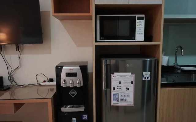 Stunning Studio Room at Menteng Park Apartment