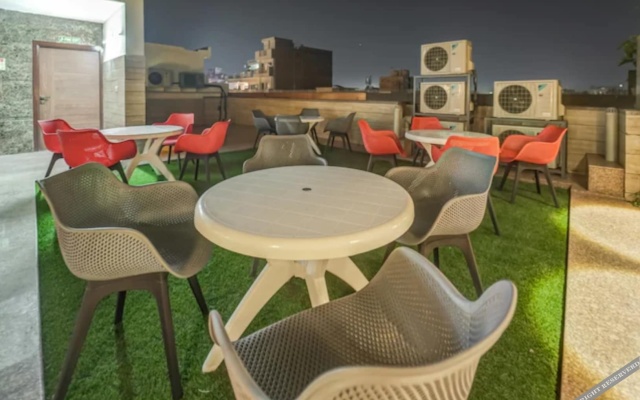 Hotel Aura Grand by Levelup