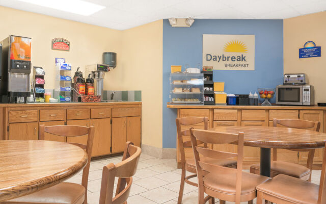 Days Inn Alexandria MN