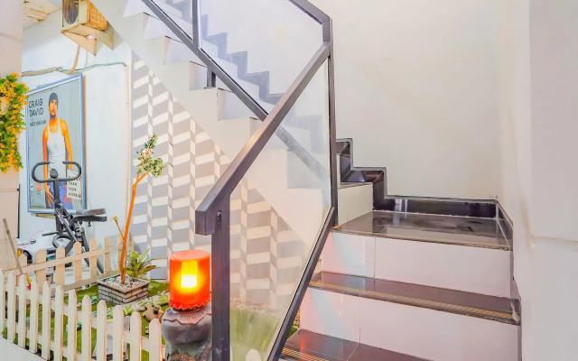 OYO 2481 Gangnam Style Residence