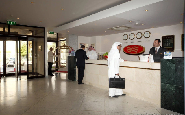 Radisson Blu Hotel and Convention Center, Riyadh Minhal