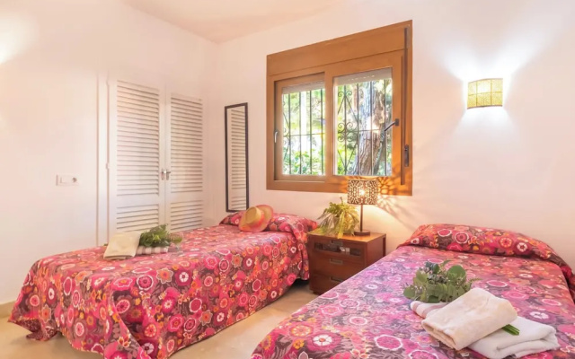 Villa Calahonda 700m From Beach With Pool