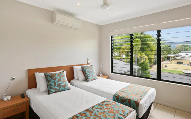 Sea Point On Trinity Beach – Guest Rooms – Cairns