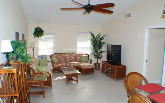 House Monique by Vacationhit