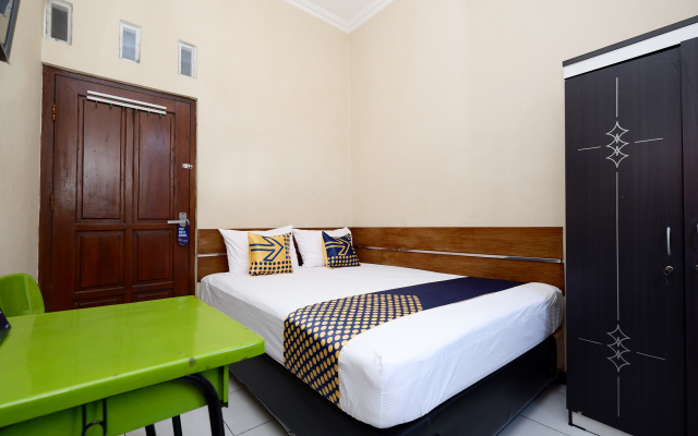 Super OYO 2209 Solo Point Guest House Syariah