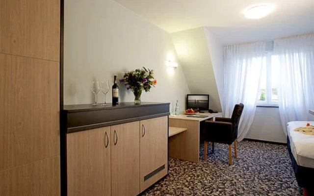 Remise Schloss Stolpe