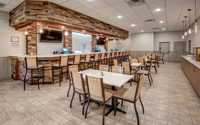 Days Hotel by Wyndham Toms River Jersey Shore