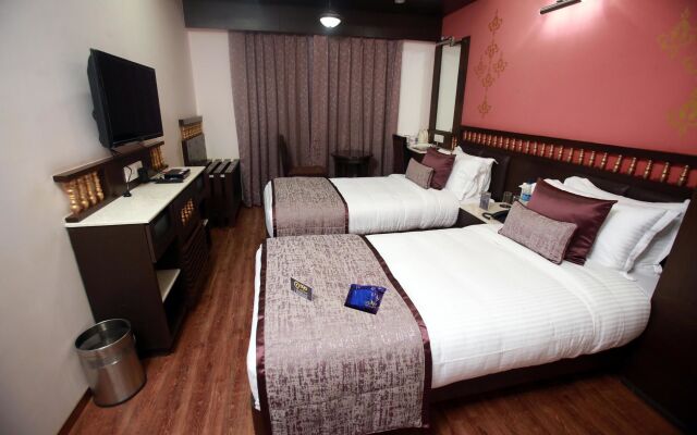 OYO 1395 Hotel Gandhi International