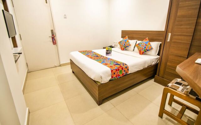 FabHotel Delma Porur