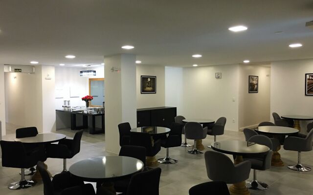 Eleganz Hostel & Suites