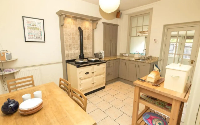 Marian Cottage
