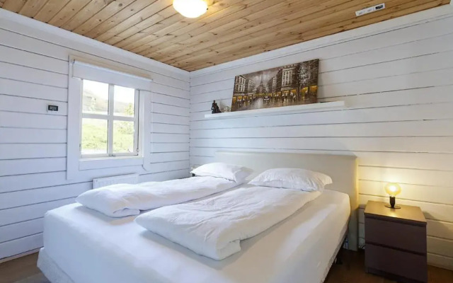 Blue Viking Luxury Cabin