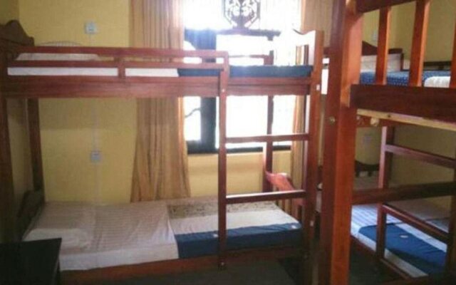 Yoho Hi Lanka Hostel - Negombo