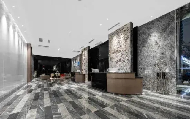 Phoenix International Hotel
