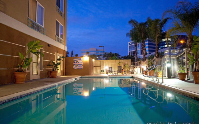 Holiday Inn Express Hotel & Suites San Diego-Sorrento Valley by IHG