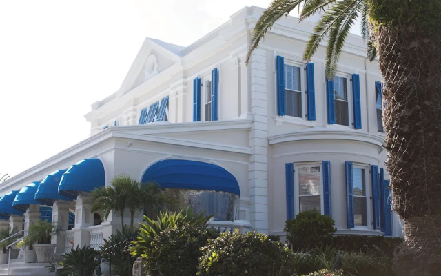hotelImage
