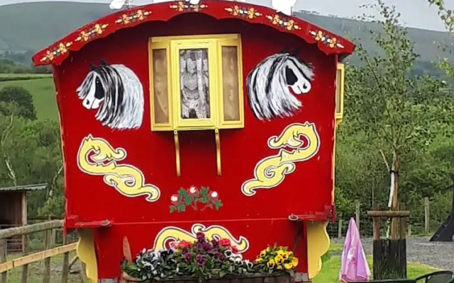 Rosie Traditional Gypsy Wagon