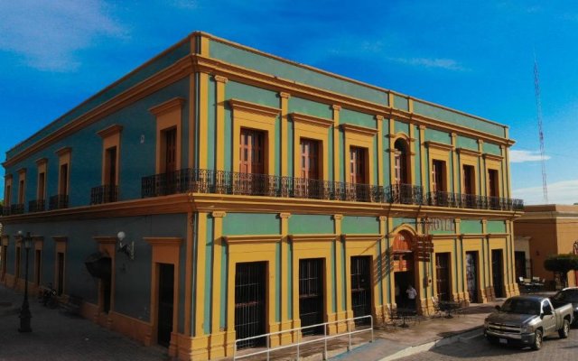 Hotel Santa Elena