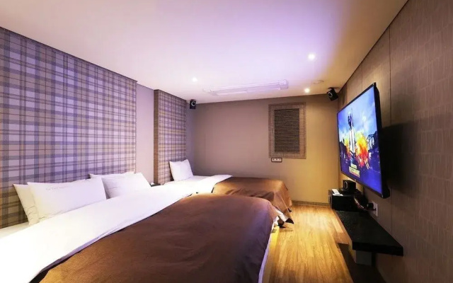 Uijeongbu La Tree Hotel