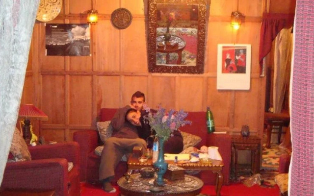 New Lucky Kashmir Houseboats