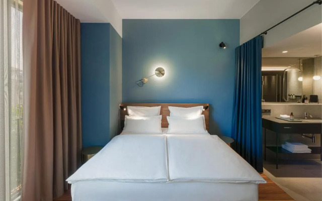 EmiLu Design Hotel