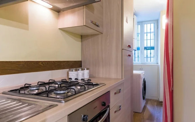 Apartment in the Heart of Nightlife