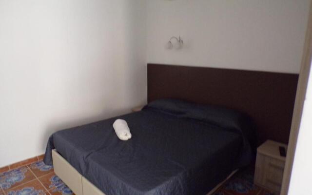 NUOVA AURORA Rent Rooms