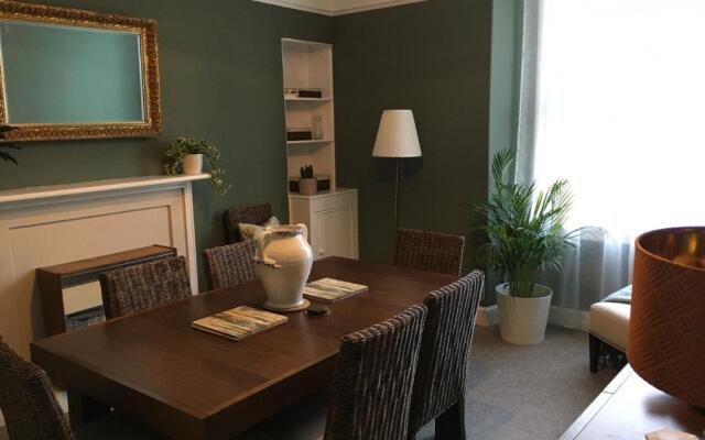 Elegant well appointed maisonette 105m2