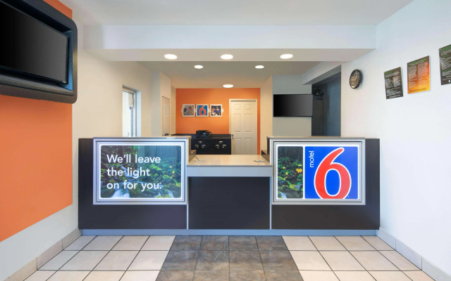 Motel 6 Woodland, CA – Sacramento Airport