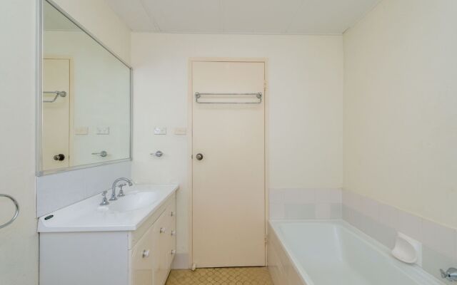 Del Rae Unit 8 - Shoal Bay