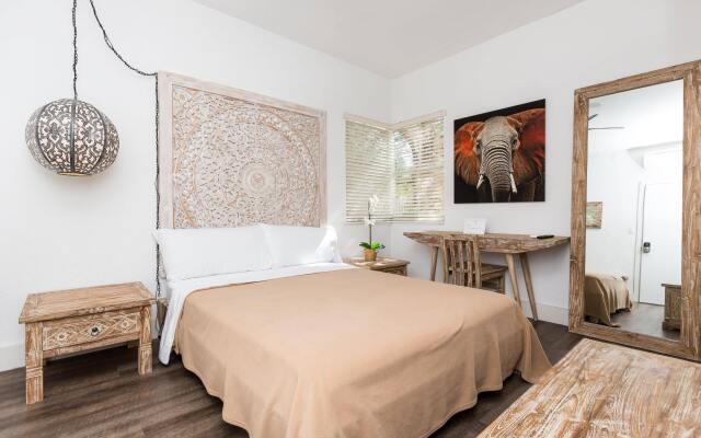 Treehouse Studio Hotel