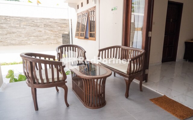 Guest House B Fren Syariah Near JIH Yogyakarta RedPartner