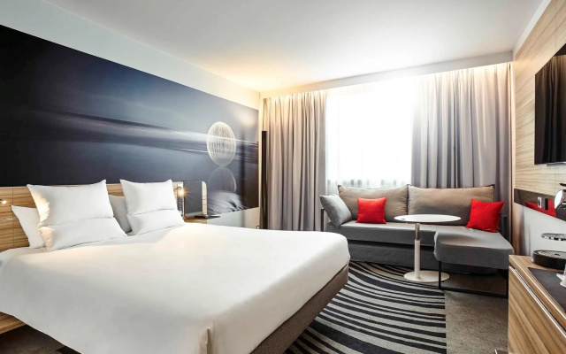 Novotel Lucknow Gomti Nagar Hotel