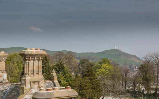 The Violet Suite Stone Cross Mansion