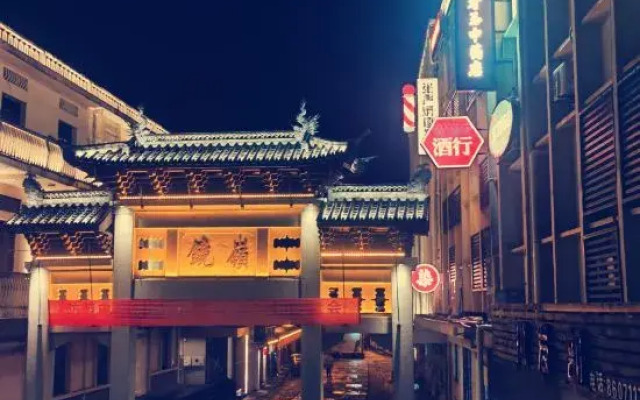 Door Woodworks Homestay