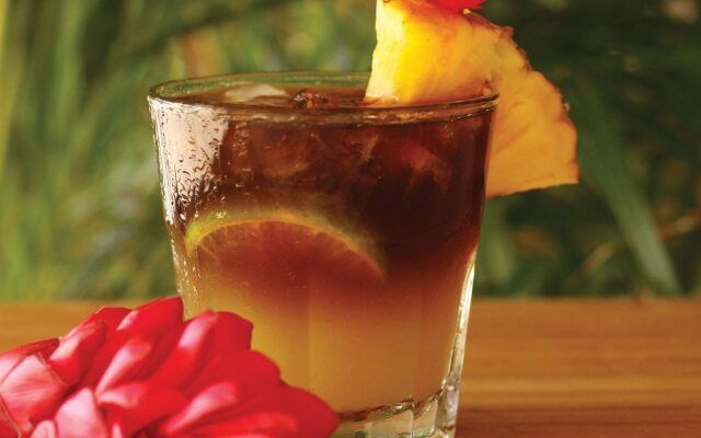 Outrigger Kaanapali Beach Resort