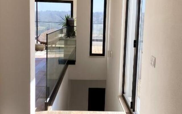 Luxury Villa with Infinity Pool