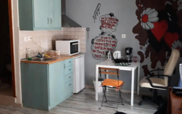 The studio with the bohemian ambiance