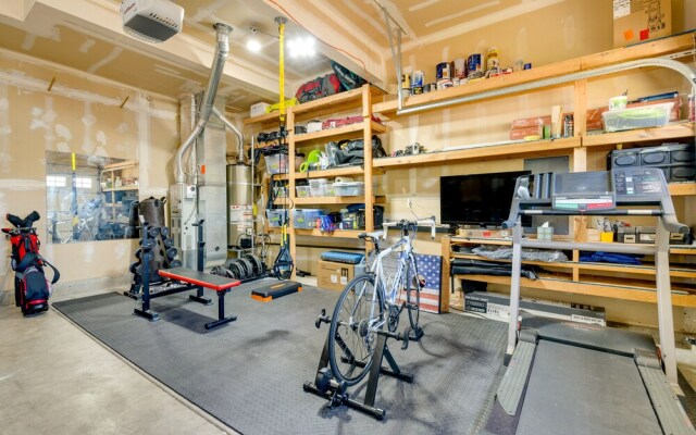 Bothell Retreat: Home Gym, Fireplace & More!