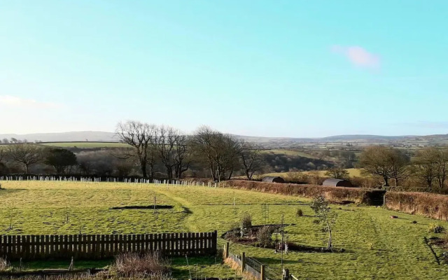 Rowan - Luxury Eco Pod at Trewithen Farm Glamping