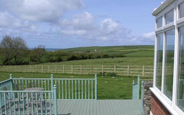 Woodlands Country House