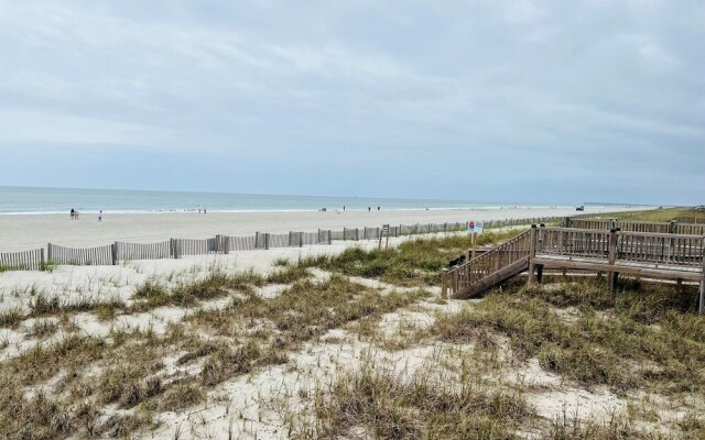 287 Obw 6 Bedroom Home by RedAwning