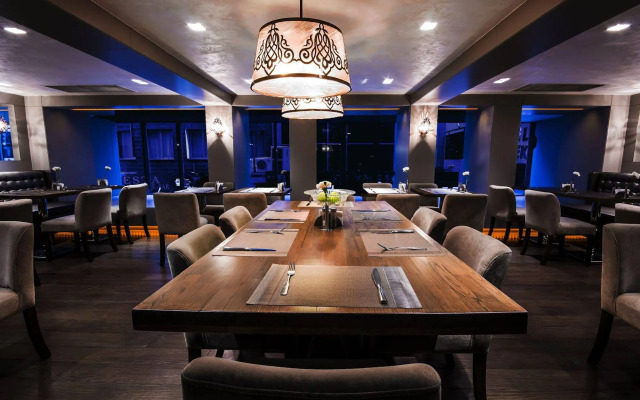 The New Hotel Zeybek