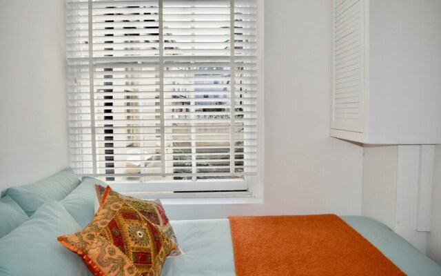 2 Bedroom Apartment Near Hove Seafront