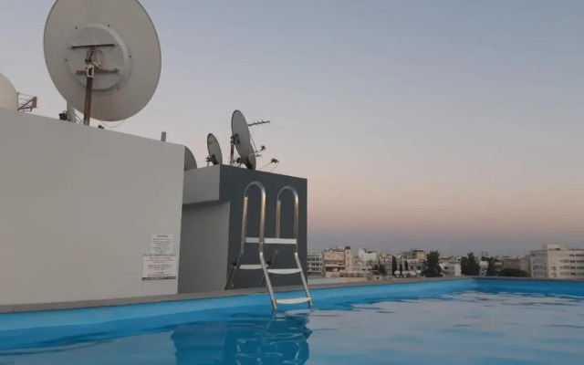 Alex Residence 103