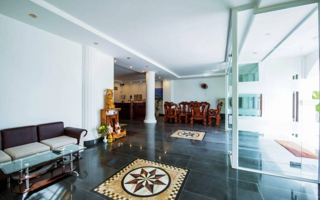 Bien Xanh Hotel