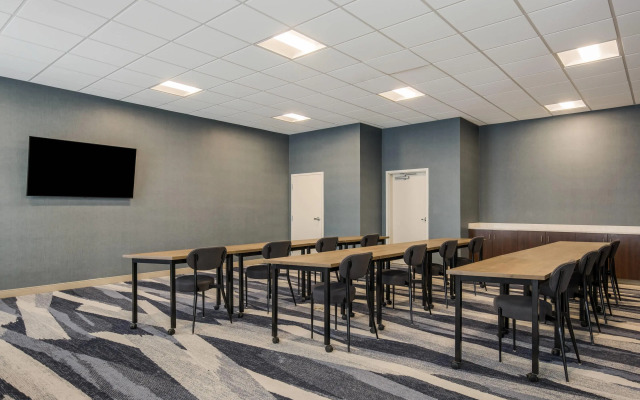 MainStay Suites Gaylord