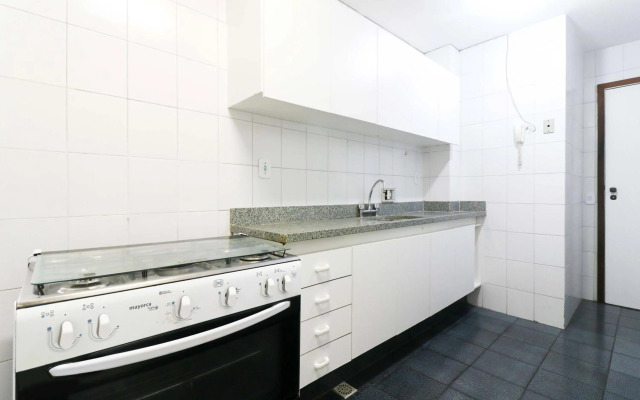 Enorme Apartamento na Av Atlântica