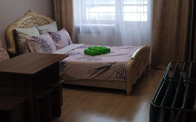 We will stay on Astrakhan Avenue 9