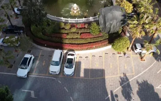 Nanhua Hotel